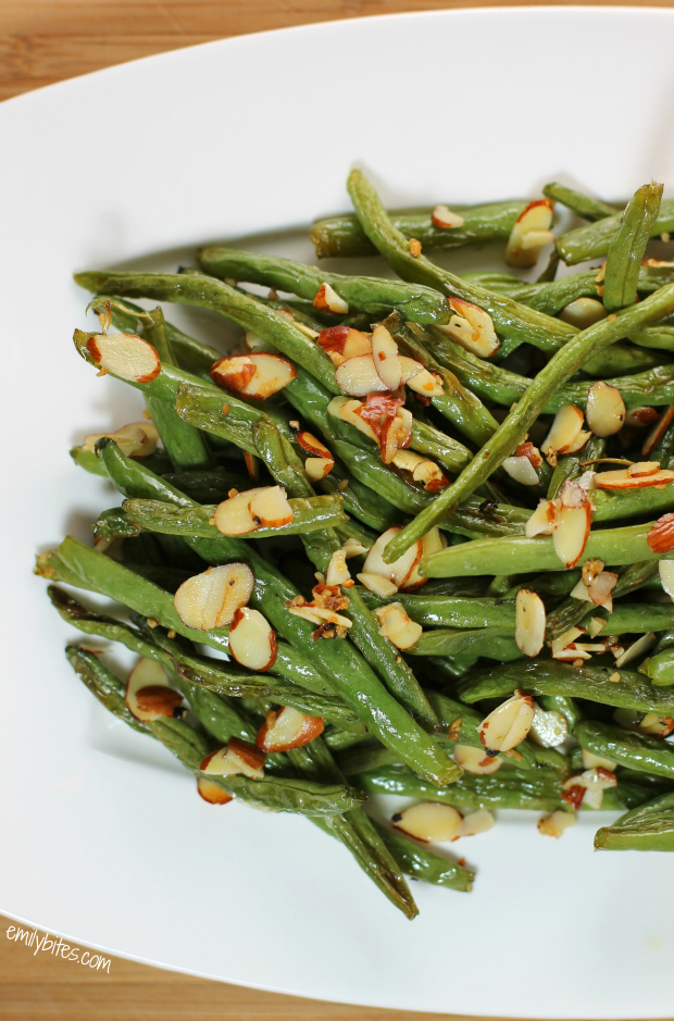 Garlic Roasted Green Beans with Almonds