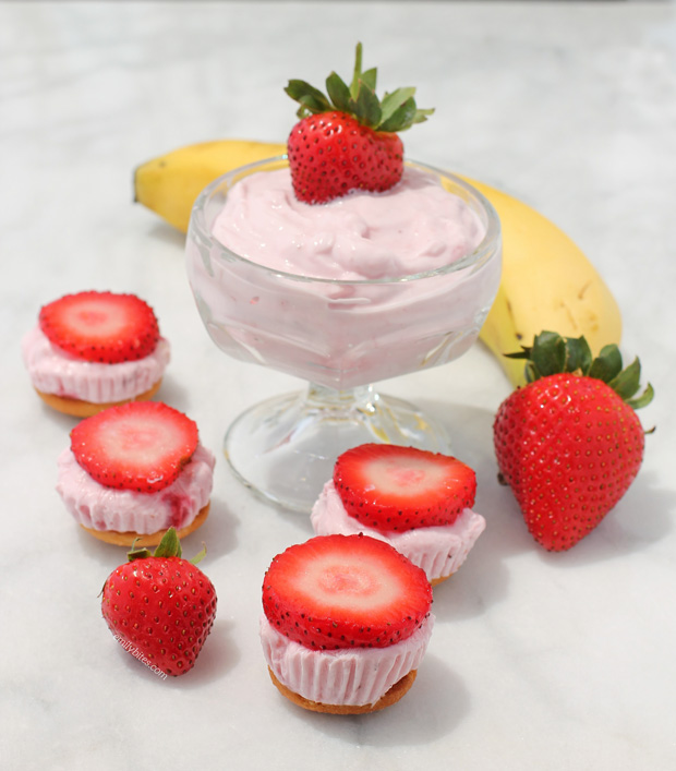 Strawberry Banana Frozen Yogurt Bites