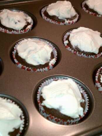 Diet Coke Cupcakes with Cream Cheese Frosting