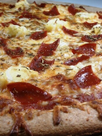 Pepperoni & Pineapple Pizza