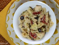 Mediterranean Pasta in a Creamy Feta Sauce