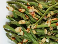 Garlic Roasted Green Beans with Almonds