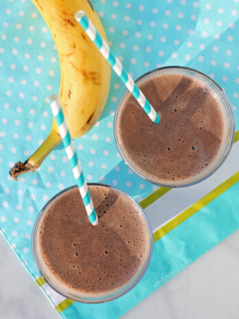 Banana Chocolate Almond Smoothie