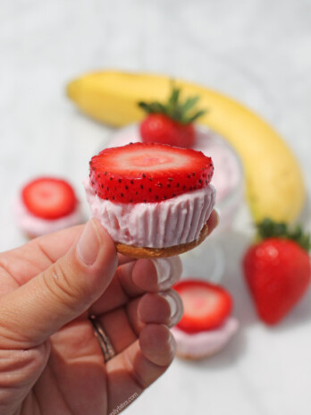 Strawberry Banana Frozen Yogurt Bites