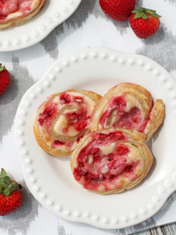 Strawberry Cheesecake Pinwheels