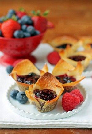 Mixed Berry Mini Tarts - Emily Bites