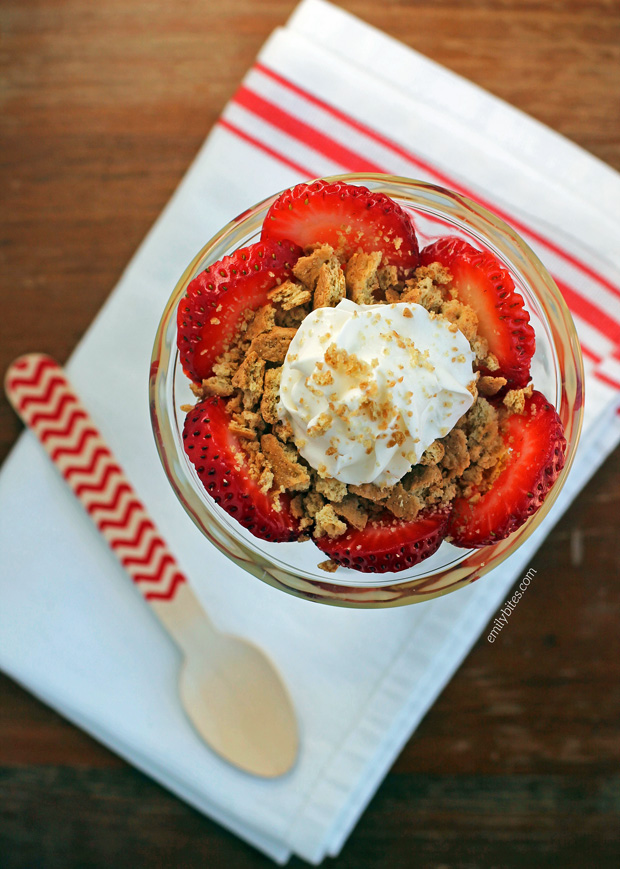 Strawberry Cheesecake Pudding Parfaits Emily Bites