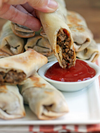Cheeseburger Egg Rolls