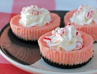 Peppermint Cheesecake Cups