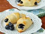 Blueberry Cheesecake Rolls