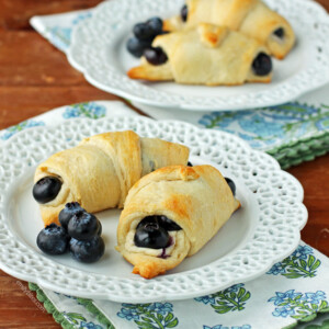 Blueberry Cheesecake Rolls