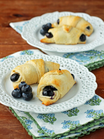 Blueberry Cheesecake Rolls