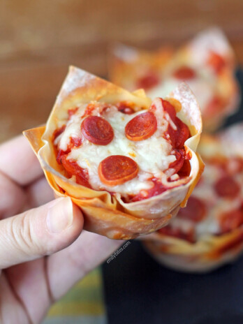 Pizza Wonton Cups