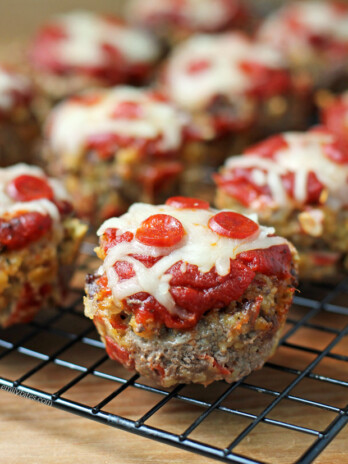 Pizza Meatloaf Muffins