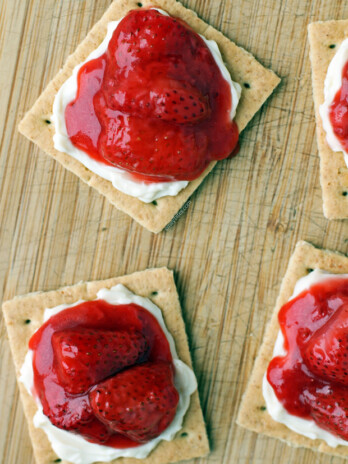 Strawberry Cheese Grahams