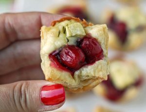 Cranberry Brie Bites