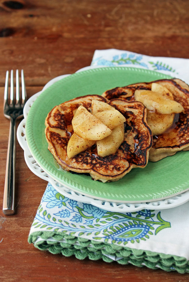 Apple Cinnamon Pancakes - Emily Bites