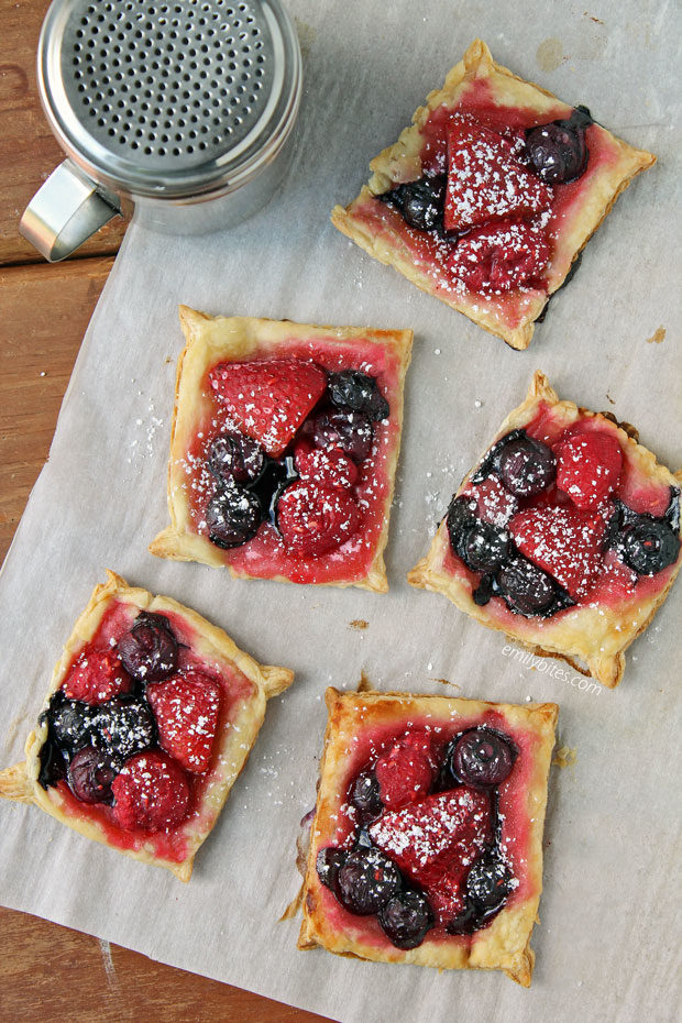 puff pastry berry tart recipe