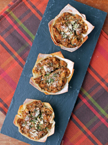Clams Oreganata Wonton Cups