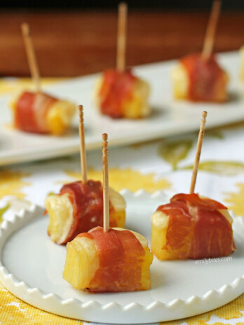 Cheesy Pineapple Prosciutto Bites on a plate