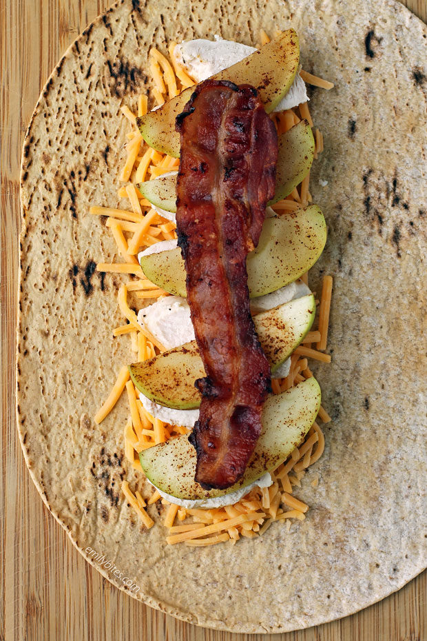 Cheddar Bacon Apple Cheddar Wraps