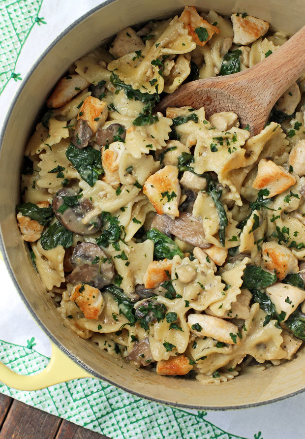 One-Pot Creamy Garlic Chicken Pasta