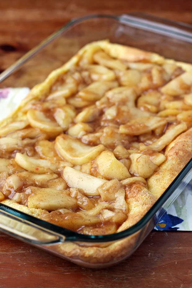 PuffPancakeBakewithWarmAppleTopping Emily Bites