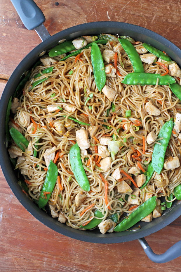 Chicken Lo Mein in a saute pan