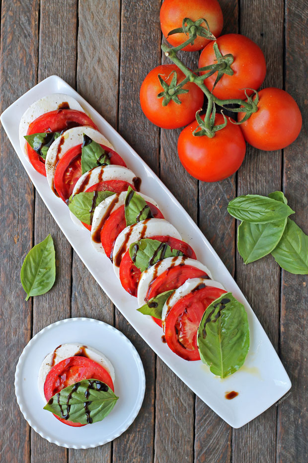 Delicious Caprese Salad with Fresh Tomatoes and Mozzarella