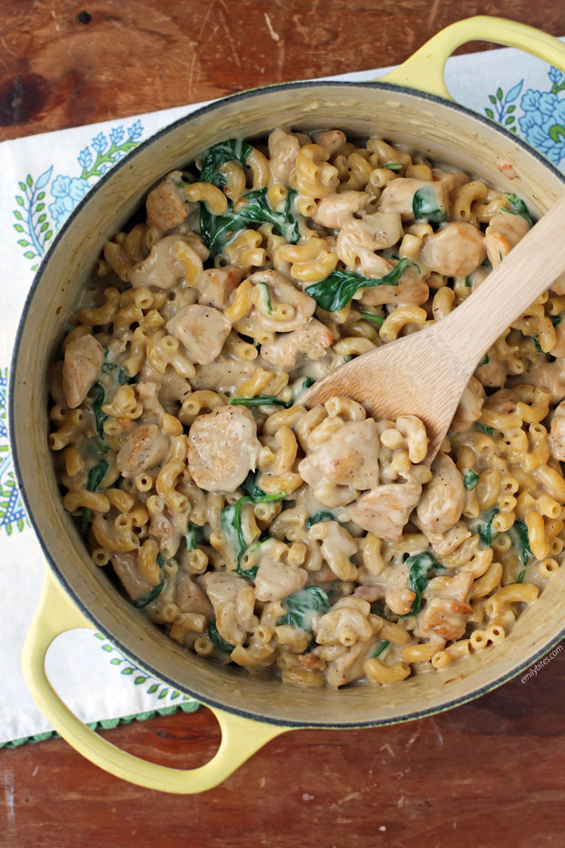 One-Pot Chicken Florentine Mac and Cheese in the pot