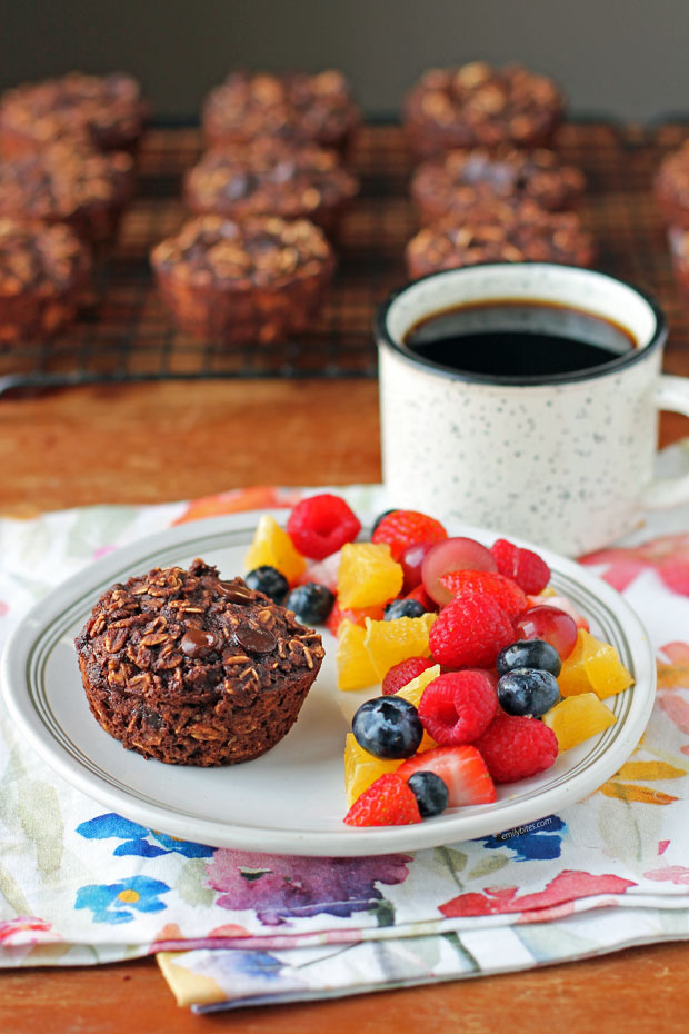 Chocolate Mocha Baked Oatmeal Singles with fruit and coffee