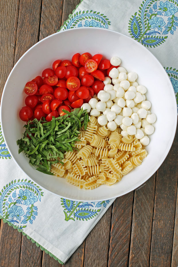 Caprese Pasta Salad Ingredients