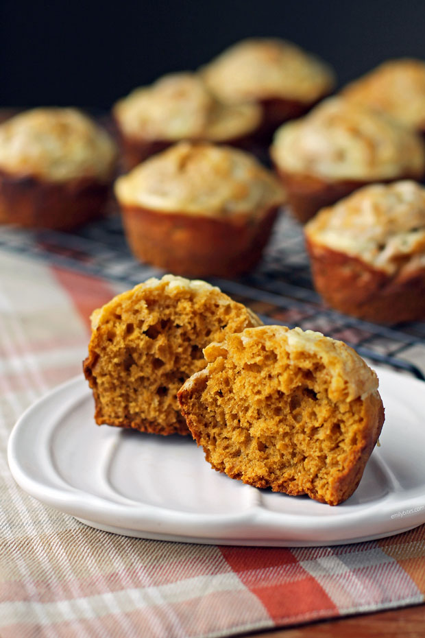 Pumpkin Cream Cheese Swirl Muffins 7b