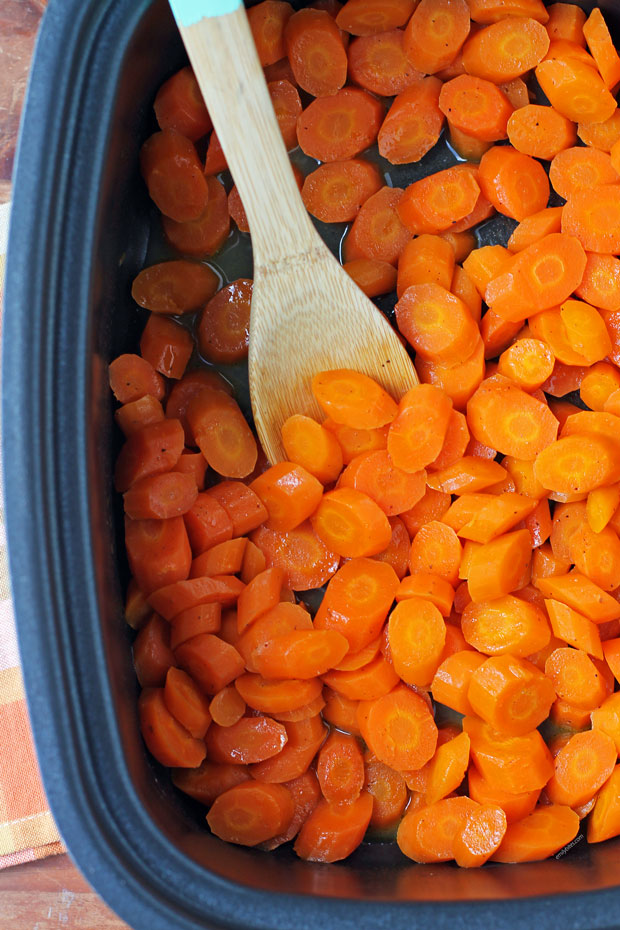 Easy Slow Cooker Carrots in the slow cooker