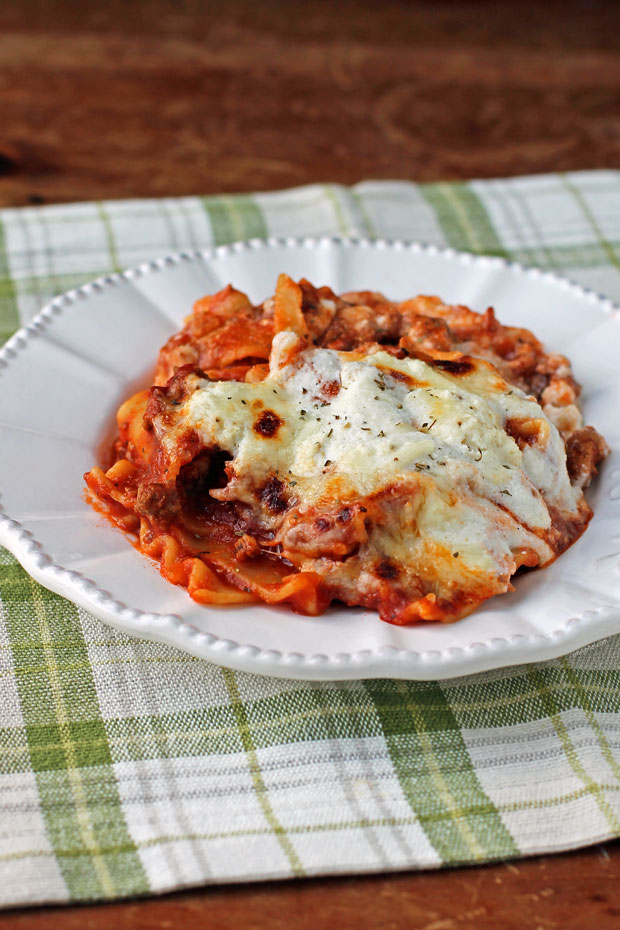 Easy Skillet lasagna serving plated