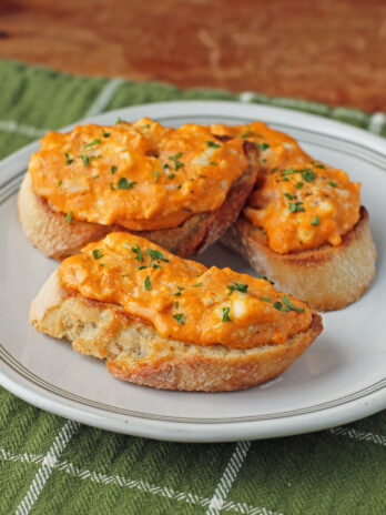 Cheesy Buffalo Chicken Toasts on a plate