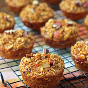 Pumpkin Apple Pecan Baked Oatmeal Singles lined up cooling
